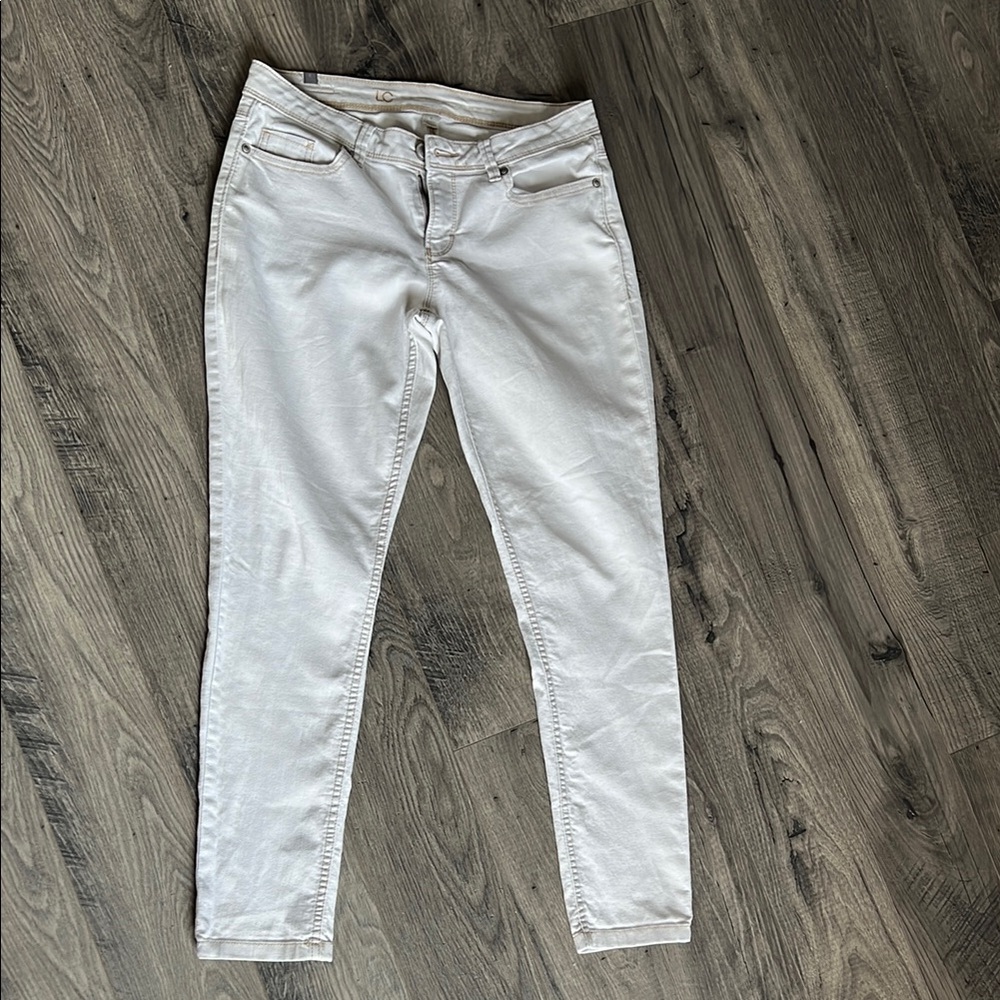 Women's White Jeans